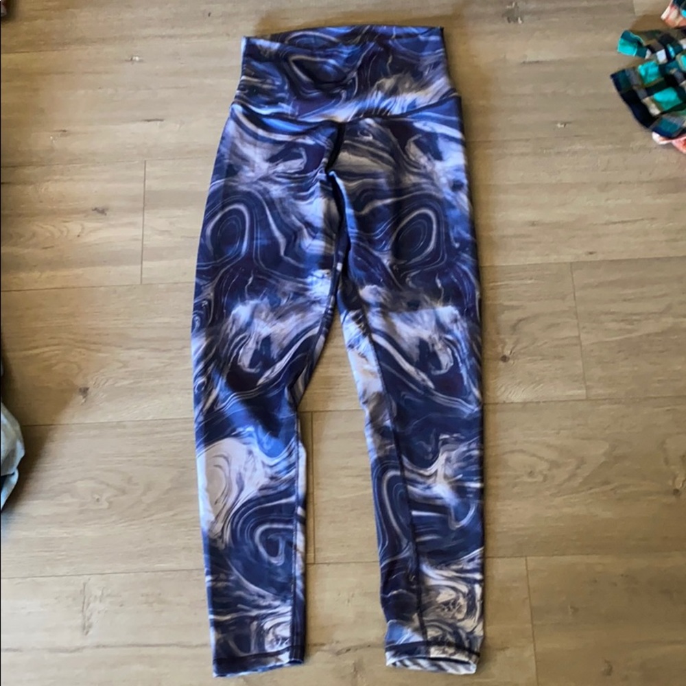 Swirl legging